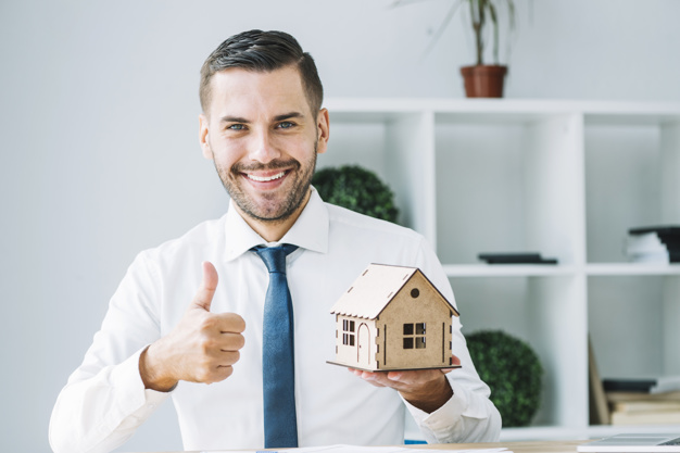 que necesitas para ser un corredor inmobiliario